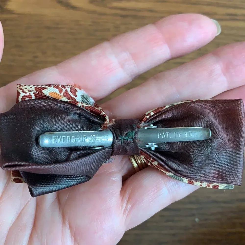 Vtg 50s/60s little‎ boys clip on bow tie